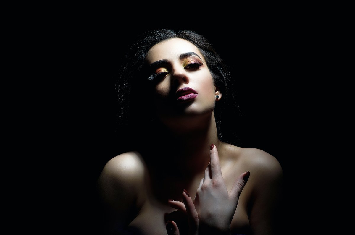 DominicPiper1's tweet image. Bitter Almonds &amp;amp; Jasmine. Dominic Piper.

&quot;A powerful and explosive British noir thriller that will keep you captivated.&quot; - Bernard Jan.

viewBook.at/BAAJ

#MustRead
#SpringRead
#Thriller
#IARTG