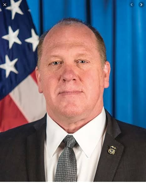 Drop a❤ if you support Tom Homan for border czar!