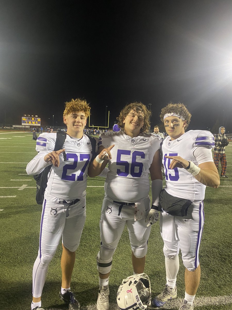 TraceRudd3's tweet image. The season wouldn’t be what it was without @_nathan_baxter &amp;amp; @Traven_Niehues. You guys went all in with me and battled. One Snap, One Hold, One Unit. All my senior dawgs Thank you &amp;amp; Good Luck to you all! #PULLtheSLED @BVNW_Football