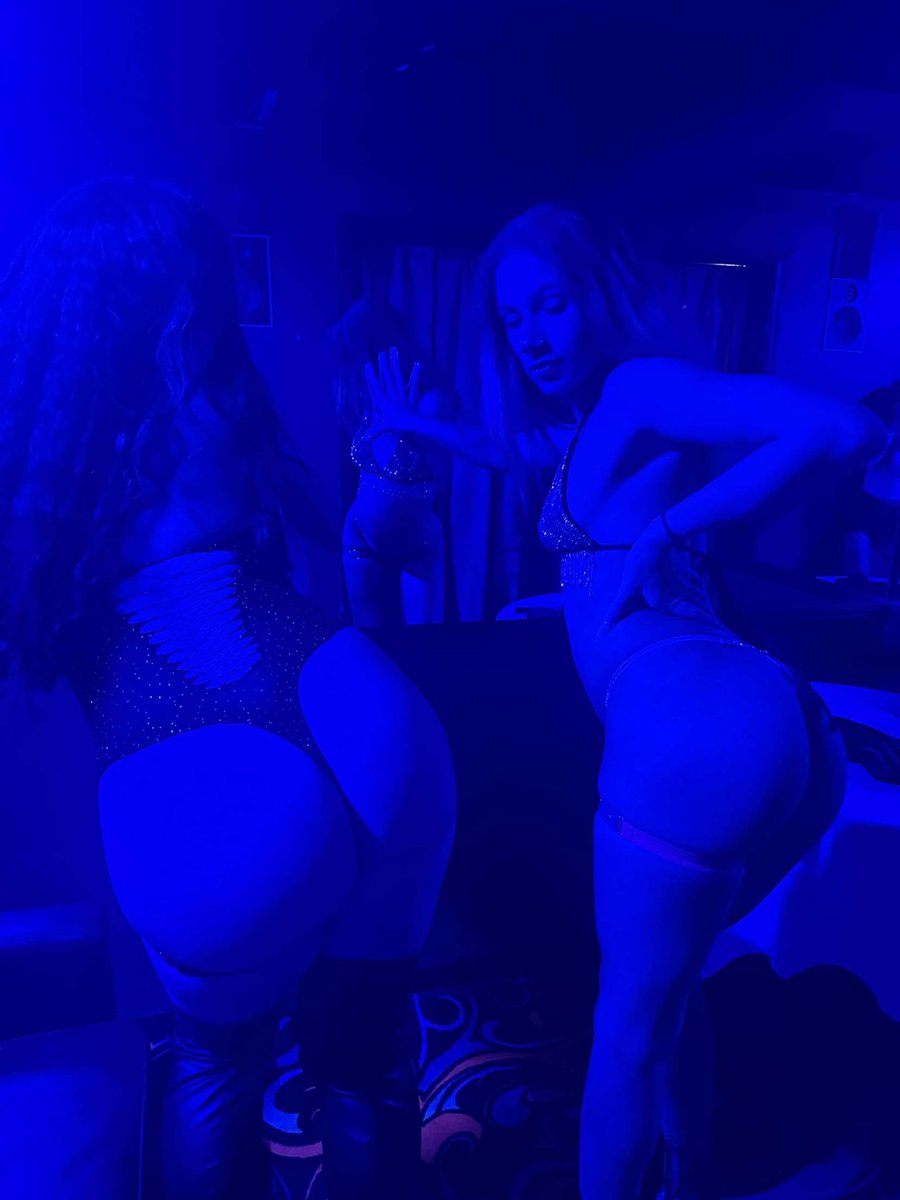 Roxyluv05's tweet photo. @Nakeelah344 had a great night with my girl last night come check us out southernXposure. https://t.co/1UZ1rQChDl