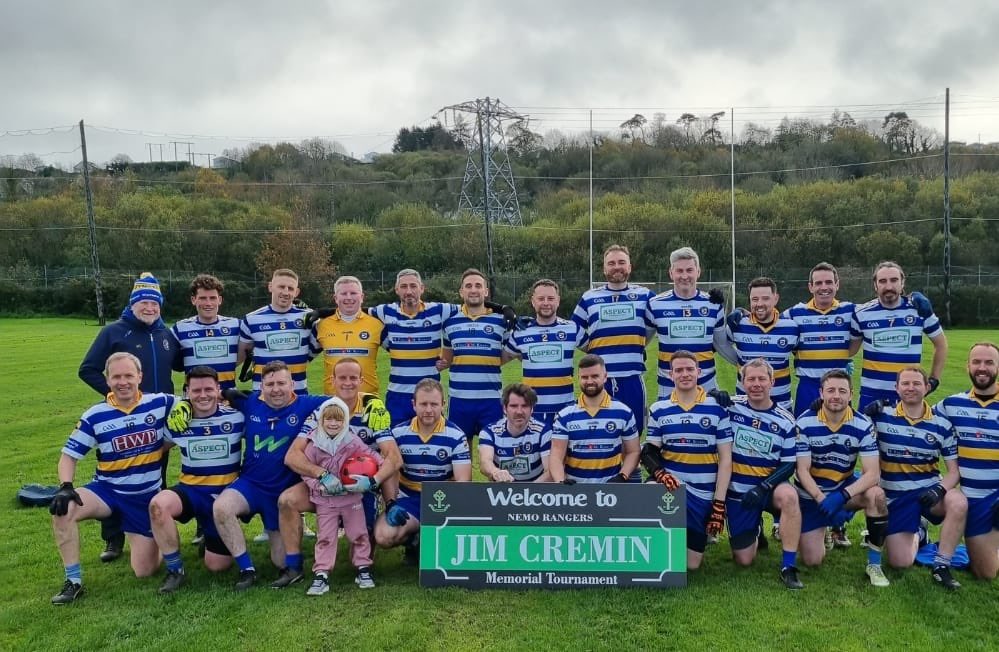 Tempsyngest's tweet photo. Our over 35s team of TSS greats we put together to play in the @NemoRangersGAA Jim Cremin tournament today . All good so far and they are into the semi final . Go well lads 👏👏💪💪#TSS https://t.co/rKU6e1EIUY