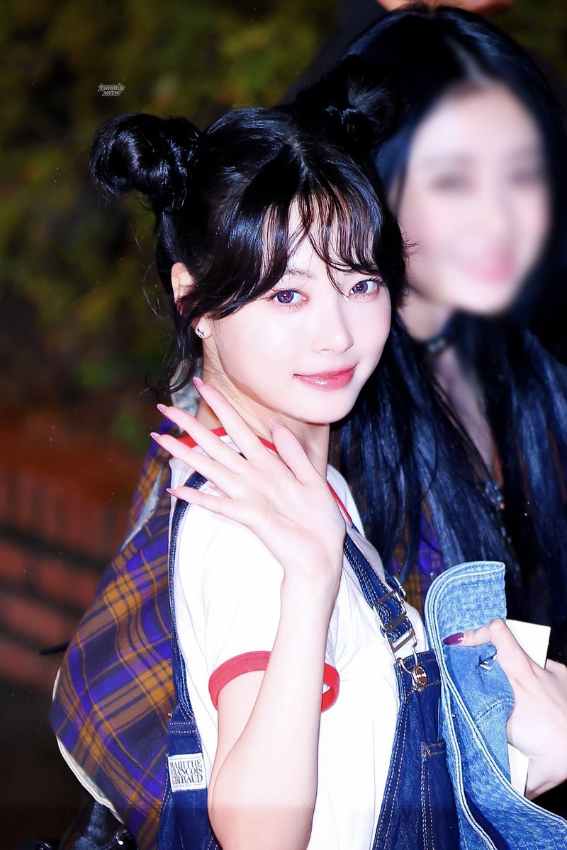 𝖳𝖶𝖨𝖭𝖪𝖫𝖤 𝖶𝖨𝖳𝖧 tweet media