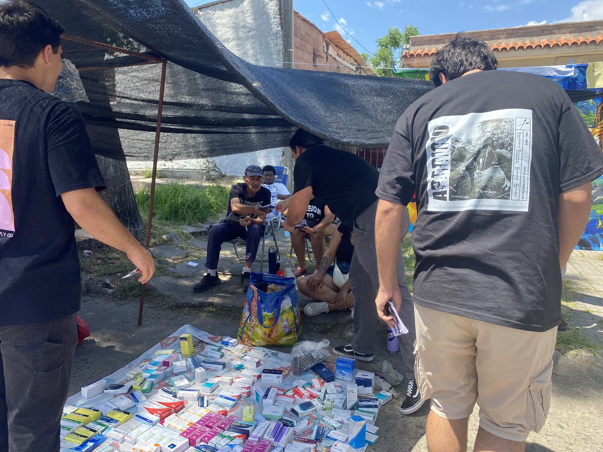 📍Hoy en la mañana estuvimos en la feria de Villa del Cerro. 🏘️

Otro gran ejemplo de un “barrio frenteamplista”, que recibe cada vez mejor a la coalición. 🙌😉
