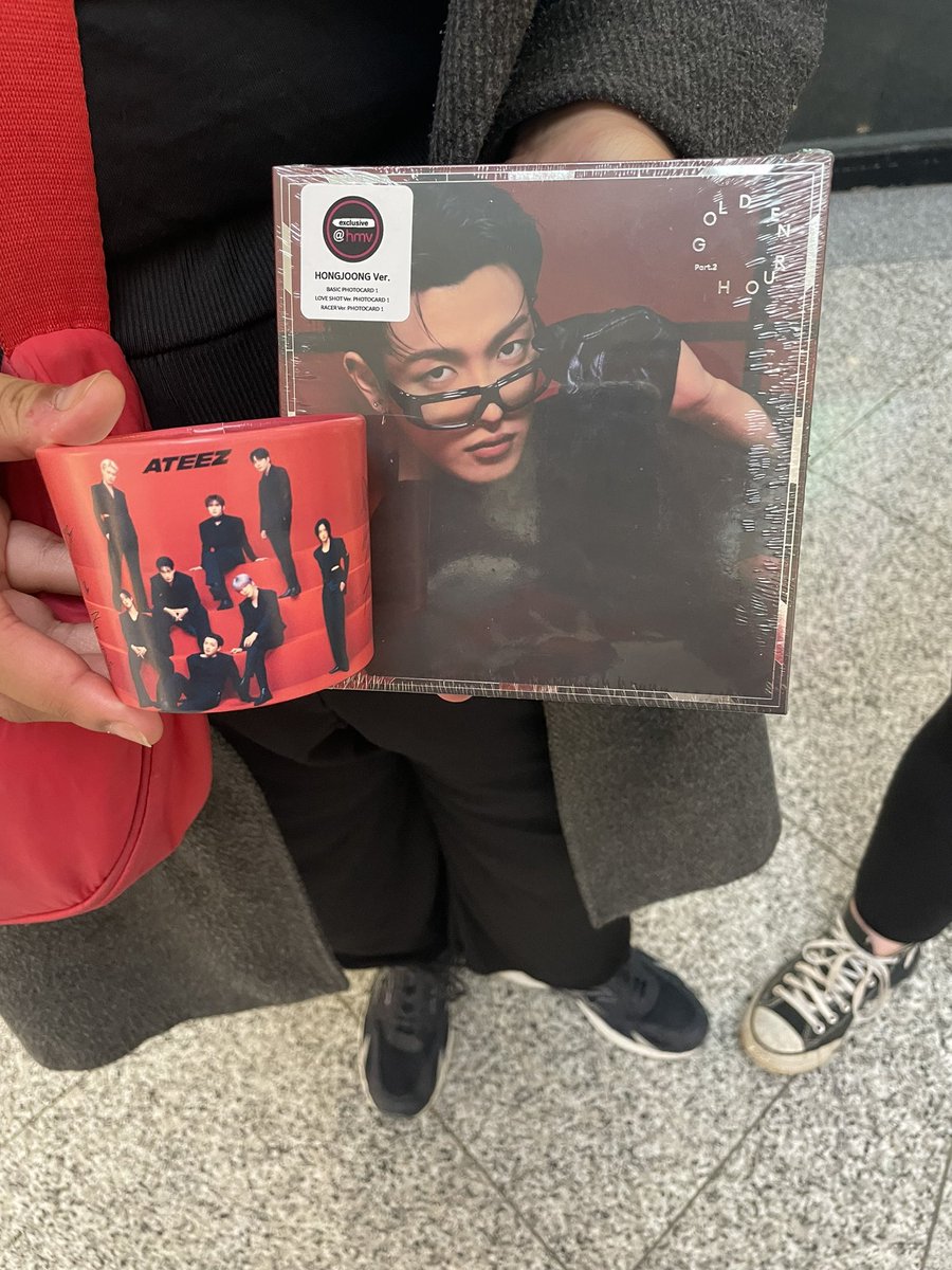 ruby_mingi's tweet image. Ateez golden hour pt 2 cupsleeve event HMV brighton,uk @hello82official @hello82EUROPE #MyLocalHMV #hello82 #82giveaway