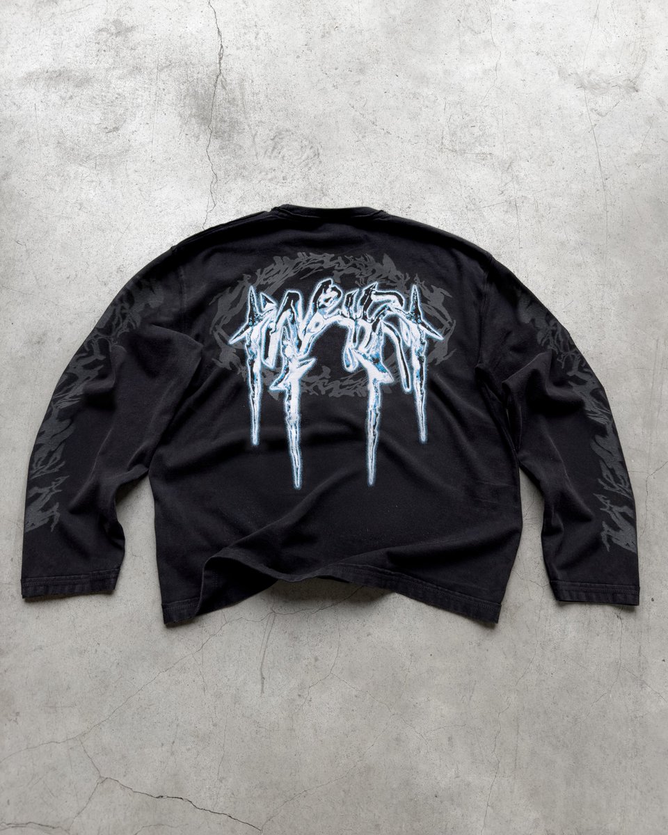 weyymi's tweet photo. "Guardian of Darkness " 

New Weyz Tee. https://t.co/jIH6XGfKfk