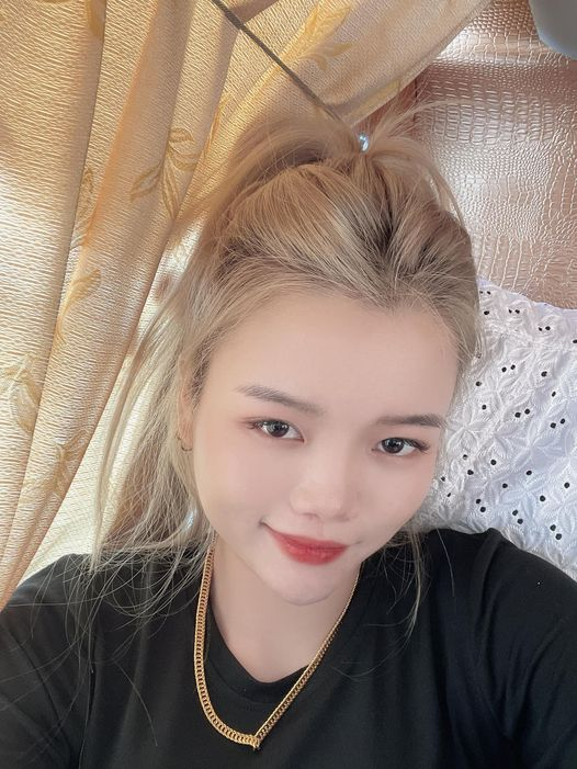 TraTramy1102's tweet photo. Anh có biết tại sao giữa anh với em không thể nào đứng chung hàng được không??
Tại vì anh " đứng xéo"😃 https://t.co/WOGvEbzJxd