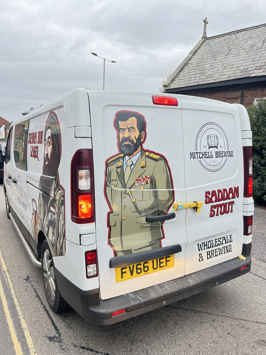 AlgirdasStasiu2's tweet image. Nice beer advertisement😳 #ExeterDevon #England