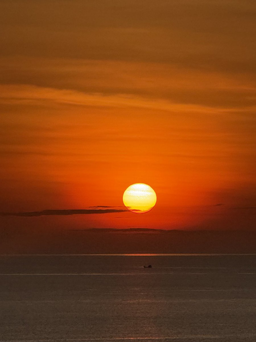 ki21mi's tweet photo. 念願だったオールドタウンとプロムテープ岬。夕陽が水平線に沈むまでを堪能。めちゃくちゃ綺麗だった😍ドラマを思い出すわぁ
#PhuketOldTown
#PromthepCape https://t.co/c4jNXATews