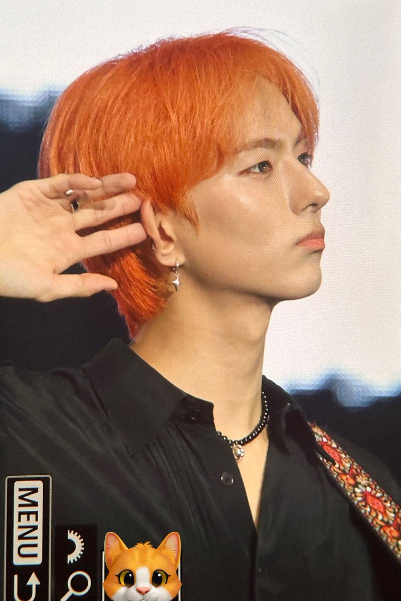 parang0611's tweet photo. 241116 LIVE and FALL pre. 
옆태 미남 🧡🦊

#오승민 #오드 #Ode
#XdinaryHereos #엑스디너리히어로즈 https://t.co/XJXKEHc77A