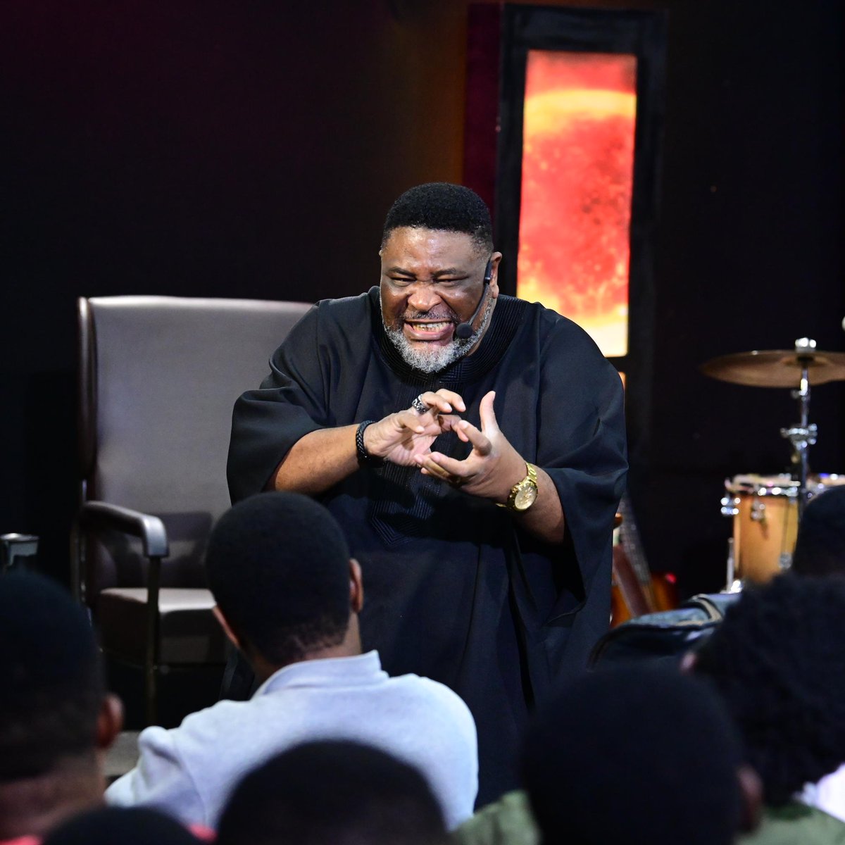 I can be healthy physically, but my soul can be dying. I can also possess money and yet be poor in my soul. In God's view, a rich soul is one who lives the anointed life Jesus lived on the earth, in complete obedience to the Father.
#RevKayToday #RevKayodeOyegoke