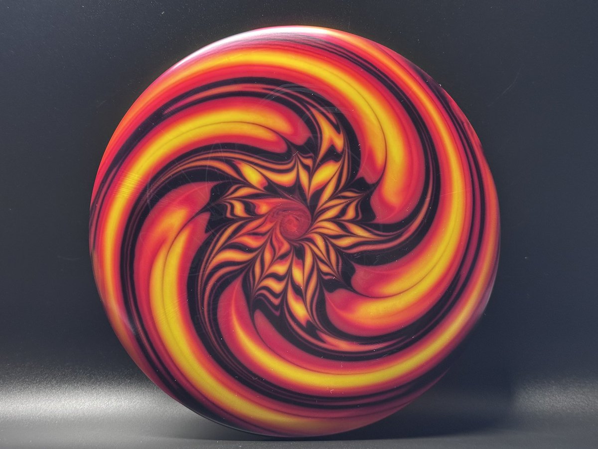 DominionDiscs's tweet photo. Hot off the proverbial press! These discs look AMAZING 💥

#1 - Discraft Buzz
#2 - Mint Discs Bobcat

Two wonderful mid-ranges ready to find your bag. Head on over to our website and snag ‘em before someone else does! #TakeDominion #DiscDyes 

https://t.co/TFD7NpfdNm https://t.co/ebqxy0FBhW