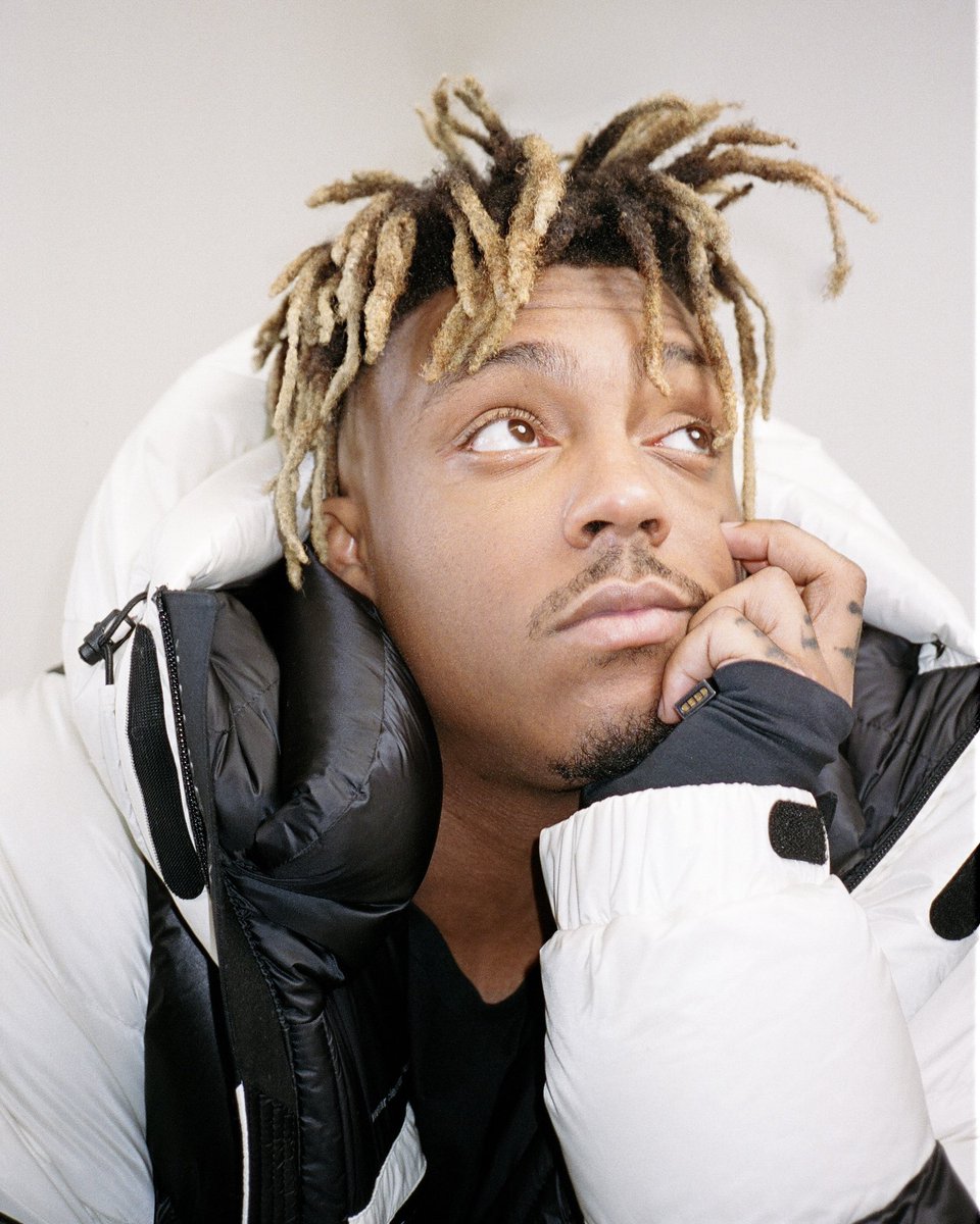 chartdata's tweet photo. Juice WRLD and @NICKIMINAJ's "AGATS2 (Insecure)" earned 1.27 million streams in its first full day of release on Spotify. https://t.co/941JRscWYw