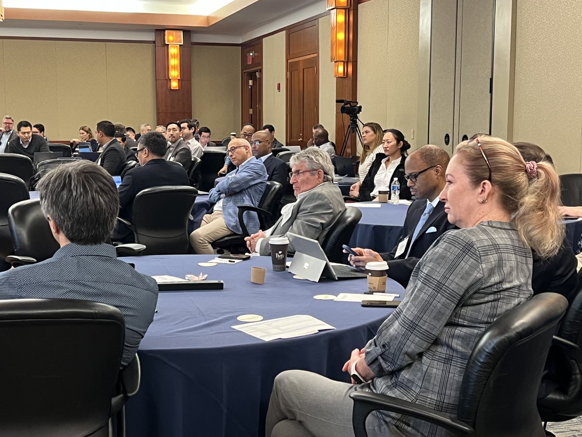 NRCDP_K12's tweet image. Valuable insights from Bill Mack and Emad Eskandar on managing research finances and NIH funding mechanisms with great questions from the K12 participants.