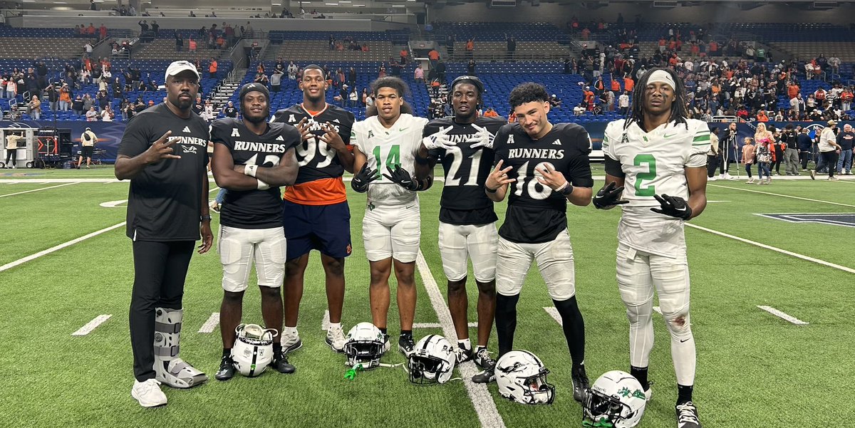 Great to see our boys from the #EASTSIDE go at it last night! <a href="/UTSAFTBL/">UTSA Football 🏈</a> <a href="/MeanGreenFB/">UNT Football</a>