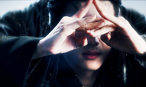 captnswilson's tweet photo. I sobbed through the whole ep30. I often cry watching this drama but this time I could barely see anything through tears, I'm heartbroken and I know that the remaining 4 eps won't be any better for my heart #FangsOfFortuneEp30 #FangsOfFortune https://t.co/ypwZdjZDAR