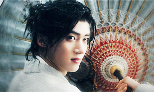 captnswilson's tweet photo. I sobbed through the whole ep30. I often cry watching this drama but this time I could barely see anything through tears, I'm heartbroken and I know that the remaining 4 eps won't be any better for my heart #FangsOfFortuneEp30 #FangsOfFortune https://t.co/ypwZdjZDAR