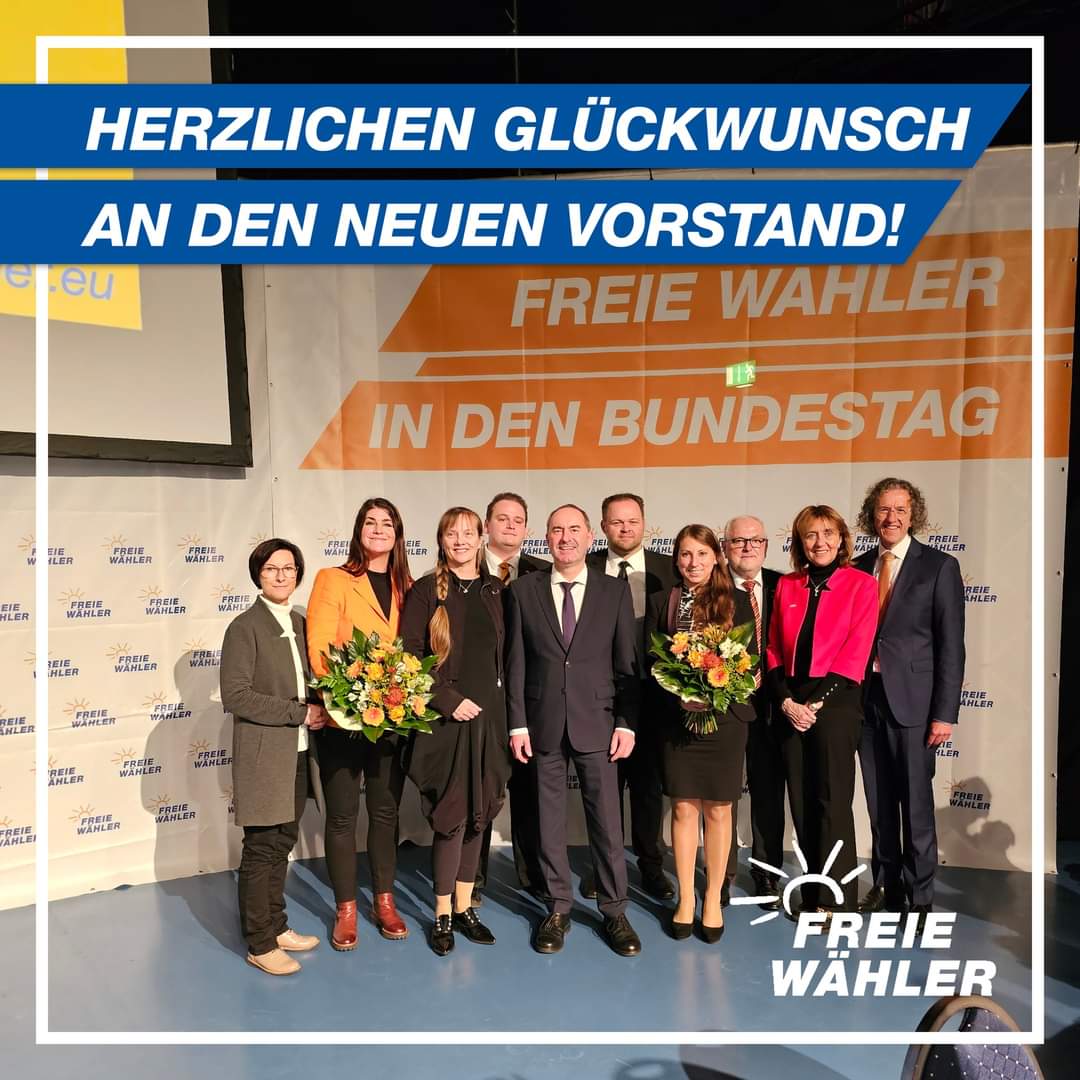 Herzlichen Glückwunsch an den neugewählten Bundesvorstand

Auf dem FREIE WÄHLER Bundespartag in Geiselwind haben heute die 800 anwesenden Mitglieder Hubert Aiwanger mit 93,15 Prozent erneut zum Bundesvorsitzenden gewählt.
#freiewähler