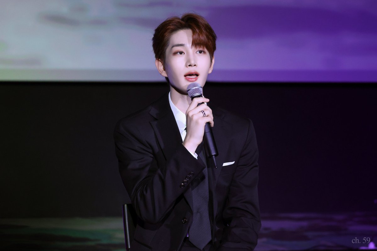 240512 부산 팬미팅 1부 🦊

노래 부르는 모습 창욱이가

#DRIPPIN #드리핀 #주창욱 #창욱 #joochanguk #changuk