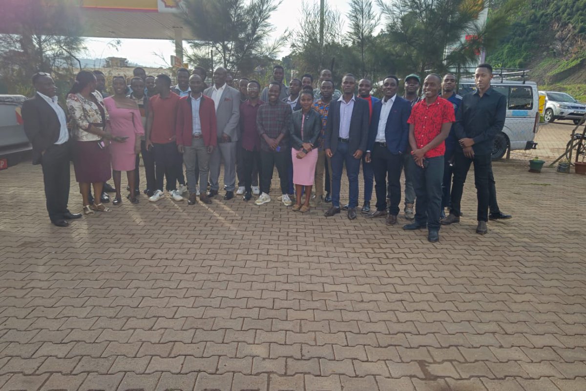 kusmacosa's tweet photo. A meet up party at Mungwe Spot for the KUSMACOSA ASSOCIATION. Great ideas have been shared today thank you the patron. https://t.co/UoaQ4AAZVz