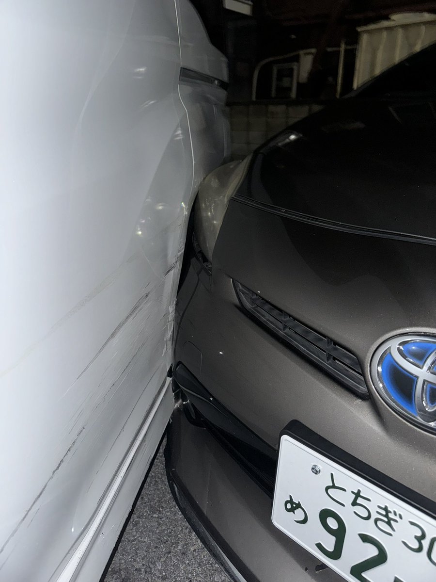 it621's tweet photo. 飲みいって車戻ってきたらオーマイガーwww https://t.co/tsJPZGtk62