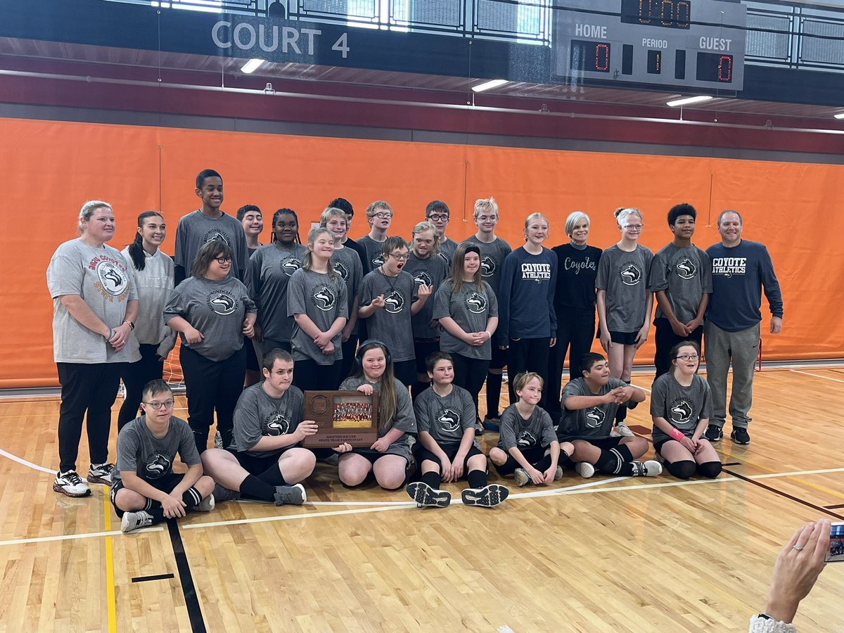 laplante71's tweet photo. Final: Stillwater/Mahtomedi 9, Buffalo/Monticello/STMA 3. https://t.co/KjUNSlOQfR