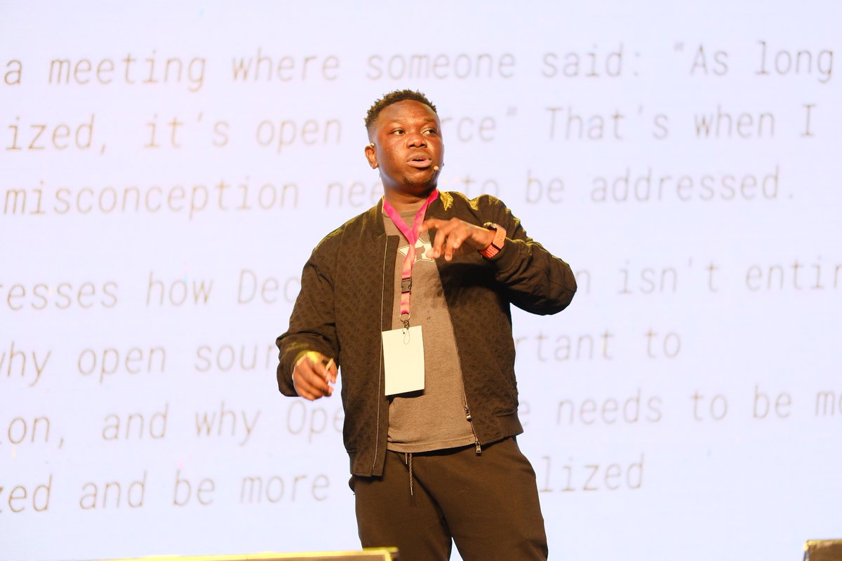 gdglagos's tweet photo. Is decentralization equal to open Source? ๐ค
@Samson_Goddy clears up this major myth and shedding light on what decentralization really means.
#DevFestLagos #DevFest2024 #GDG11 https://t.co/rdm52C8tM1