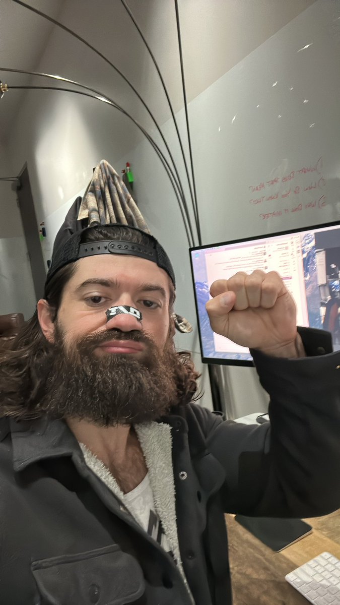 AlexHormozi's tweet image. Crush it.