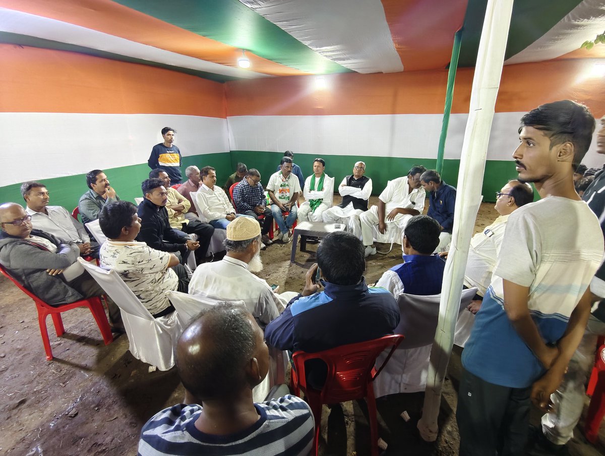 आज लोयाबाद के प्रमुख लोगो के साथ बैठक कर मुख्य मुद्दों पर चर्चा हुई।🙏