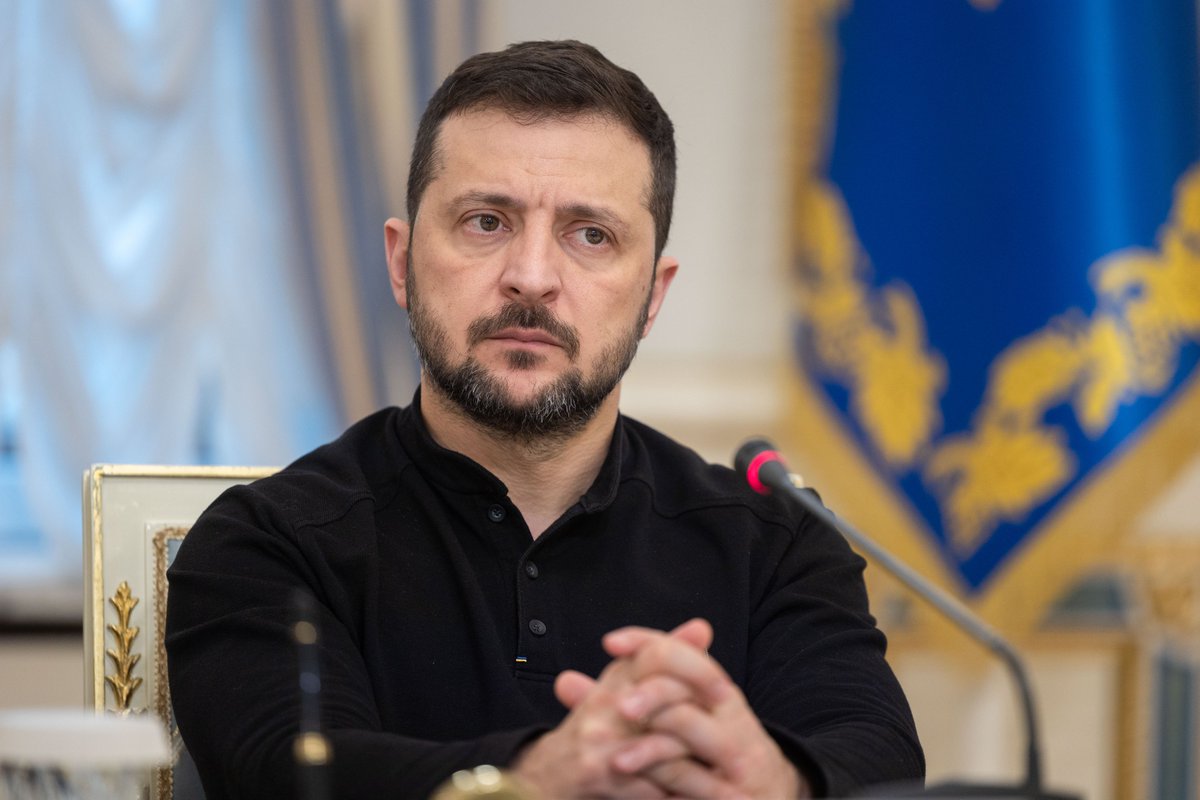 ZelenskyyUa's tweet photo. I met with Japan’s Minister for Foreign Affairs @MofaJapan_en, Takeshi Iwaya. It is significant that his first visit to another country immediately after the appointment of the new Government is to Ukraine.

I am grateful for Japan’s consistent support for Ukraine’s sovereignty and territorial integrity, as well as its substantial financial and humanitarian assistance, including a new aid package for our energy sector.

I also thank for allocating $3 billion as part of the G7’s decision on a $50 billion loan, to be repaid using revenues from frozen Russian assets.

🇺🇦🇯🇵