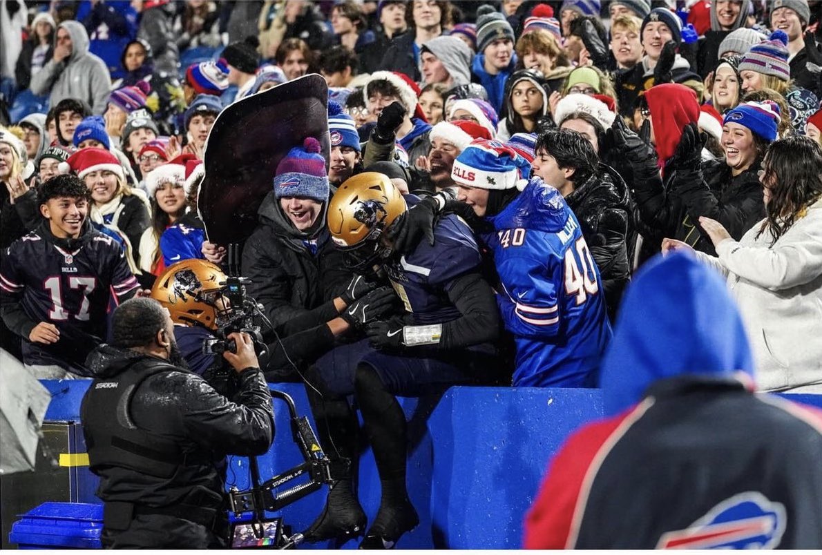 daquan_stone's tweet image. #roadtostates #blessed #keepgoing