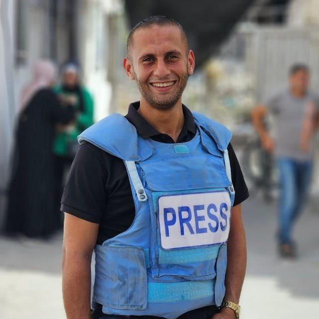 استشهاد الصحفي محمد الشريف جراء إصابته بطلق ناري من طائرة كواد كابتر محيط مشفى كمال عدوان شمال غزة.