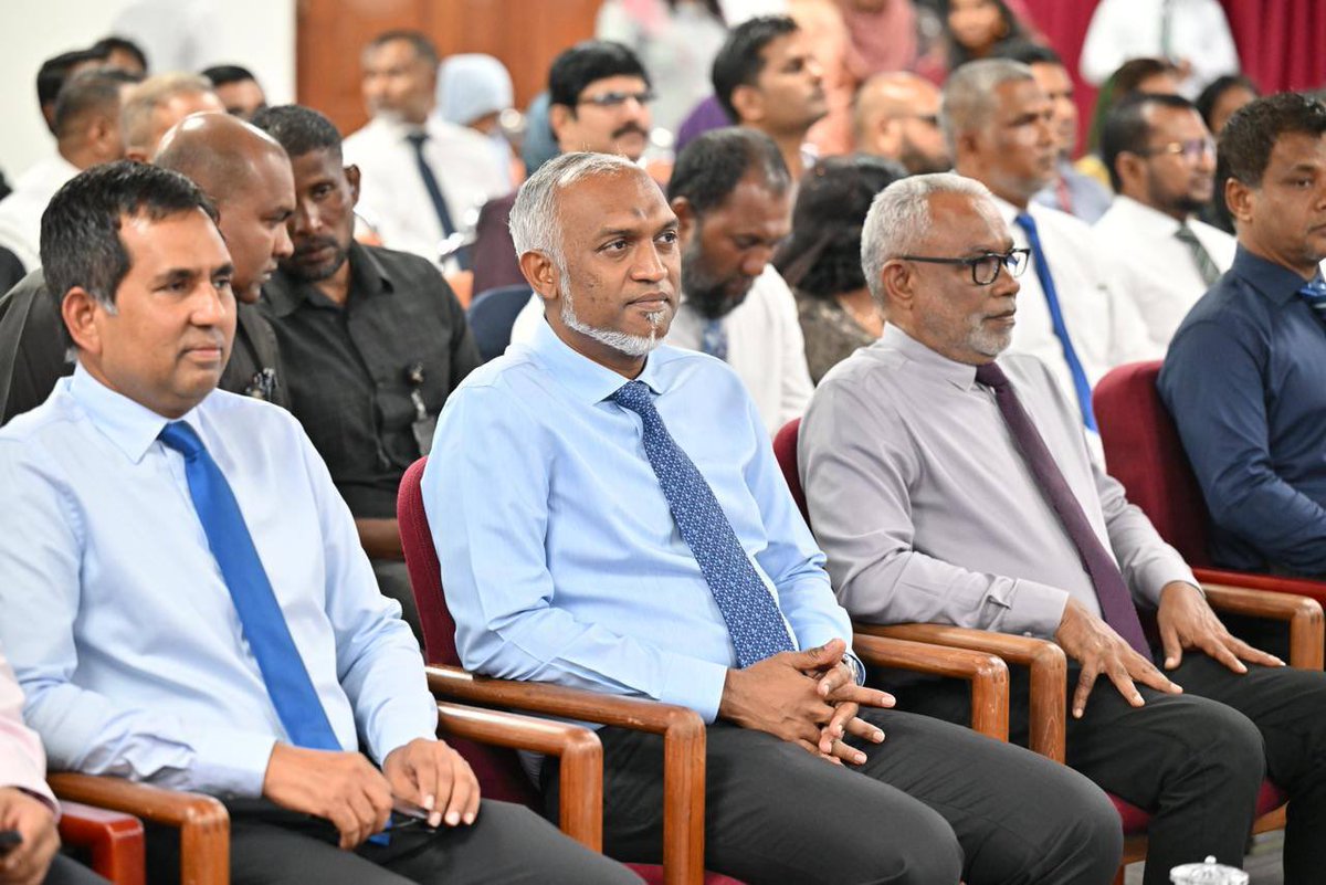 presidencymv's tweet image. President Dr @MMuizzu attended the inauguration of the Development Bank of Maldives Limited (DBM). On October 13, 2024, @MMA_Maldives granted DBML its banking license, marking a significant milestone for the Maldives’ financial sector.

Fully owned by the Government of Maldives,…