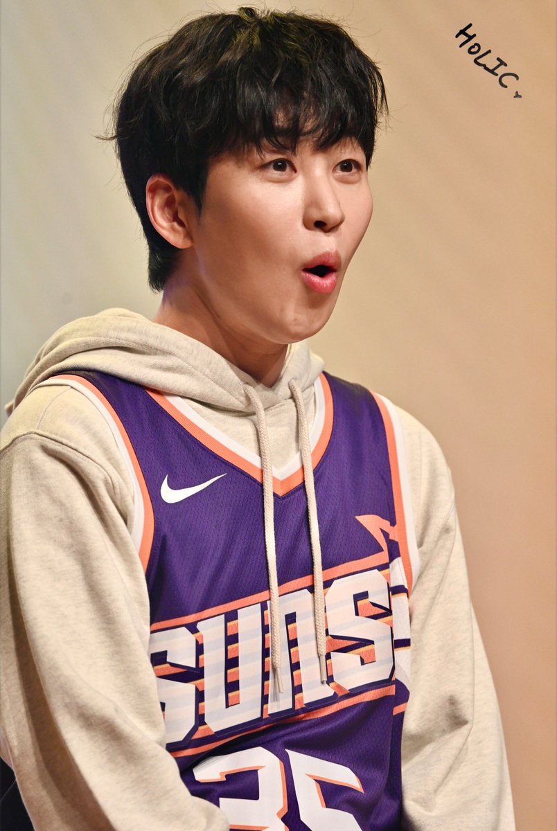 241116 딘딘 팬콘서트 ②
DINVITATION Back Number 33
너무 귀여워서 미칠 것 같아용😍
#딘딘 #DINDIN