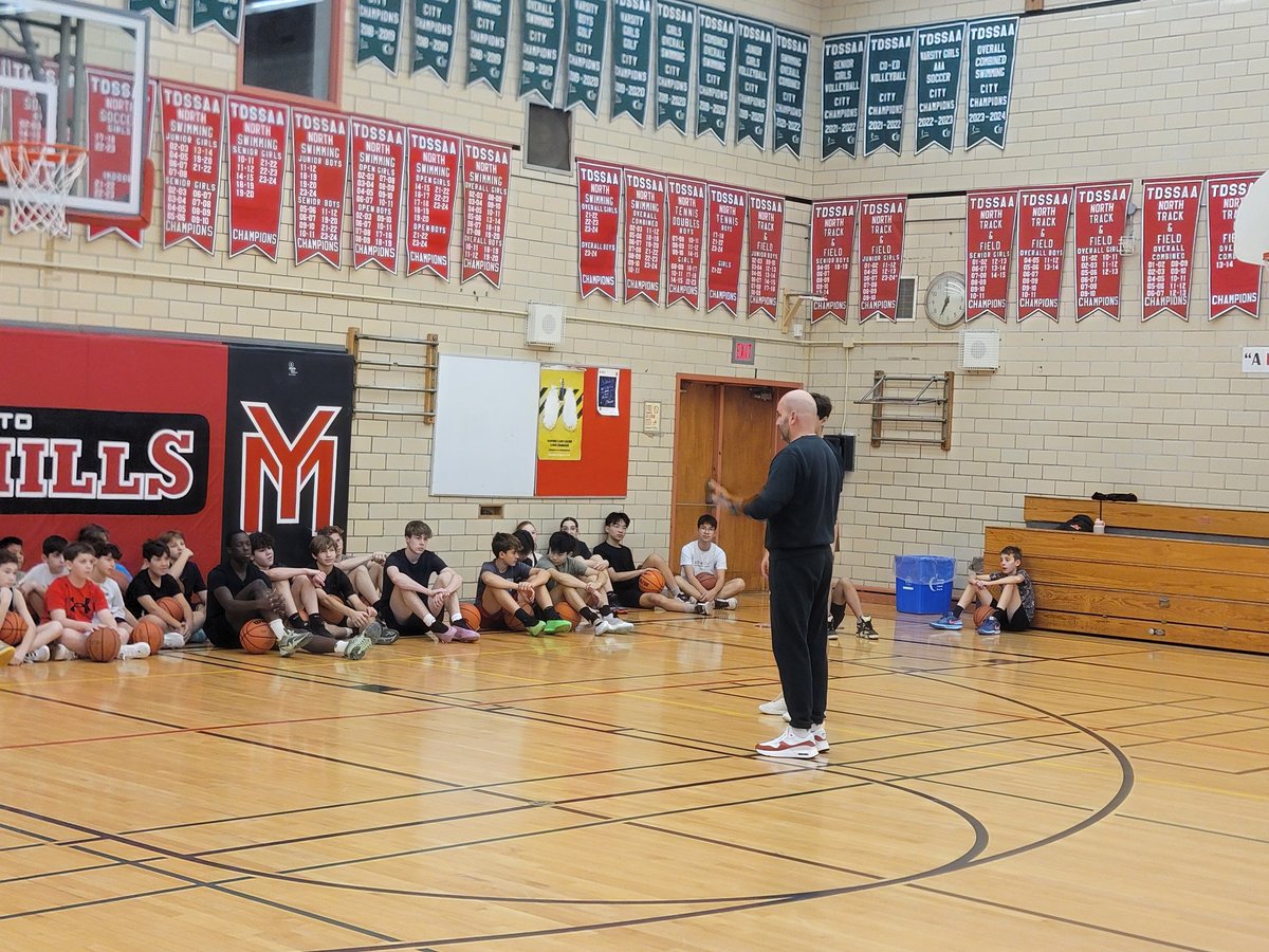 A big welcome and thank you to <a href="/CoachDaveLove/">Coach Dave Love | NBA Shooting Coach</a>  who is in the the <a href="/NTBasketBall/">NT BasketBall</a>  gym today making our athletes better shooter! #workhard #bewareofdog