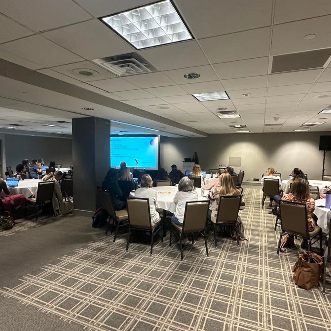 BFMedicine's tweet photo. Day 2 of #ABM24 is off to an incredible start!
Dr. Siew Cheng Foong, MD, MRCP, DipHPE, took the stage to share her team’s groundbreaking research on oral galactagogues, sharing how these treatments can make a difference for moms struggling with breast milk supply.
In her session, "Human Milk for Preterm Infants in the NICU," Dr. Monika Berns, MD, emphasized how essential human milk is for our tiniest and most vulnerable babies.
Thank you to both speakers for sparking such engaging and important conversations this morning!
#OralGalactagogues #BreastMilkSupply #BreastfeedingMedicine #HumanMilk #NICU
