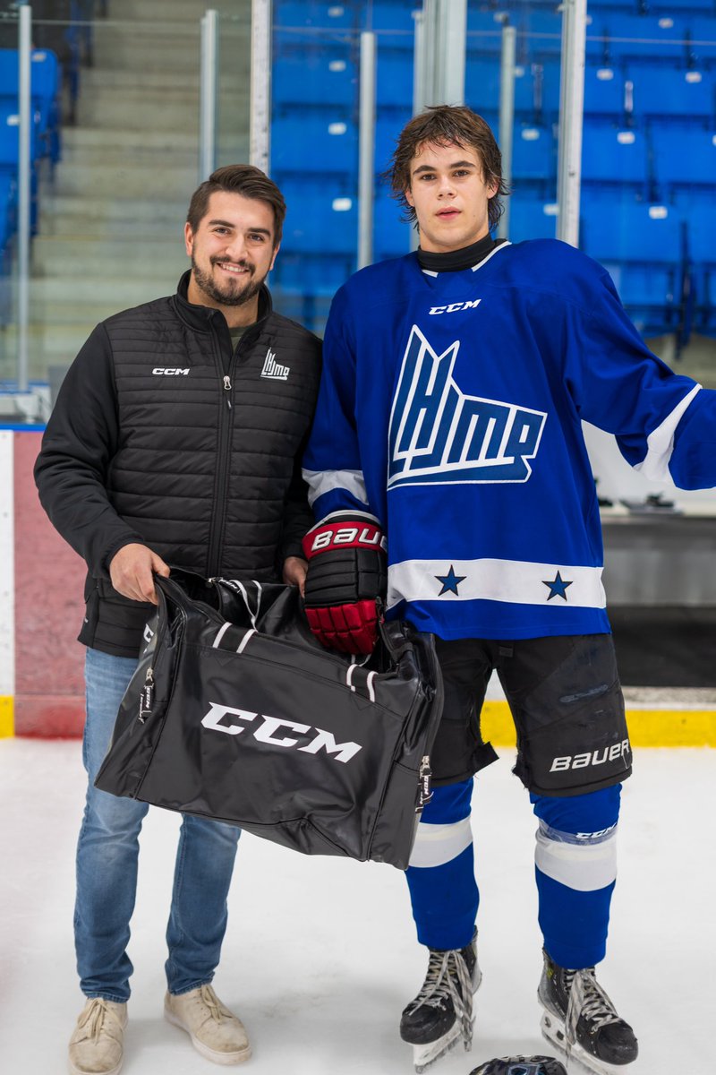 QMJHL's tweet photo. Team Blue skated away with a 4-3 win over Team White in the #Monctonian All-Star Game!
Players of the Game :
Team 🔵 - Isaak Berube (@MonctonFlyers)
Team ⚪️ - Jax Ginnish (@HfxMacs)
(📸: Eddie Schwarz) https://t.co/fCvngzWl10