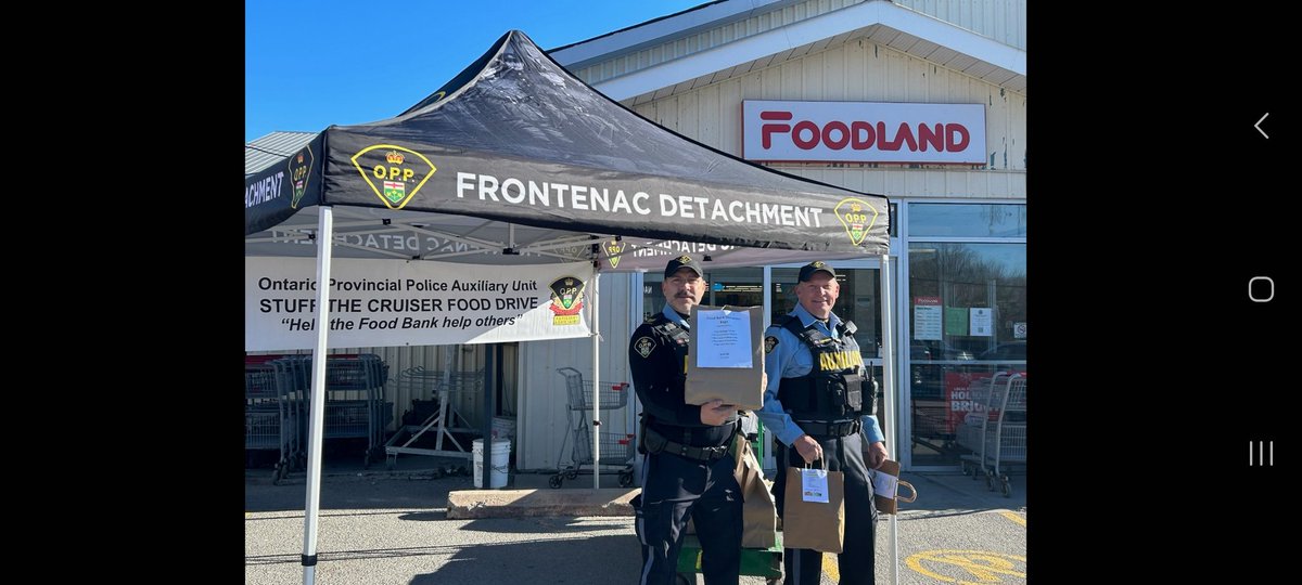 OPP_ER's tweet photo. #FrontenacOPP #AuxOPP Our Auxiliary members at a " Stuff the Cruiser " event in support of South Frontenac Food Bank in Sydenham  today from 10:00am to 2:00pm. Fun for all with Beaver Tails and face painting. Bring a non-perishable food item or a donation to help our community for the upcoming holiday season. ^rm