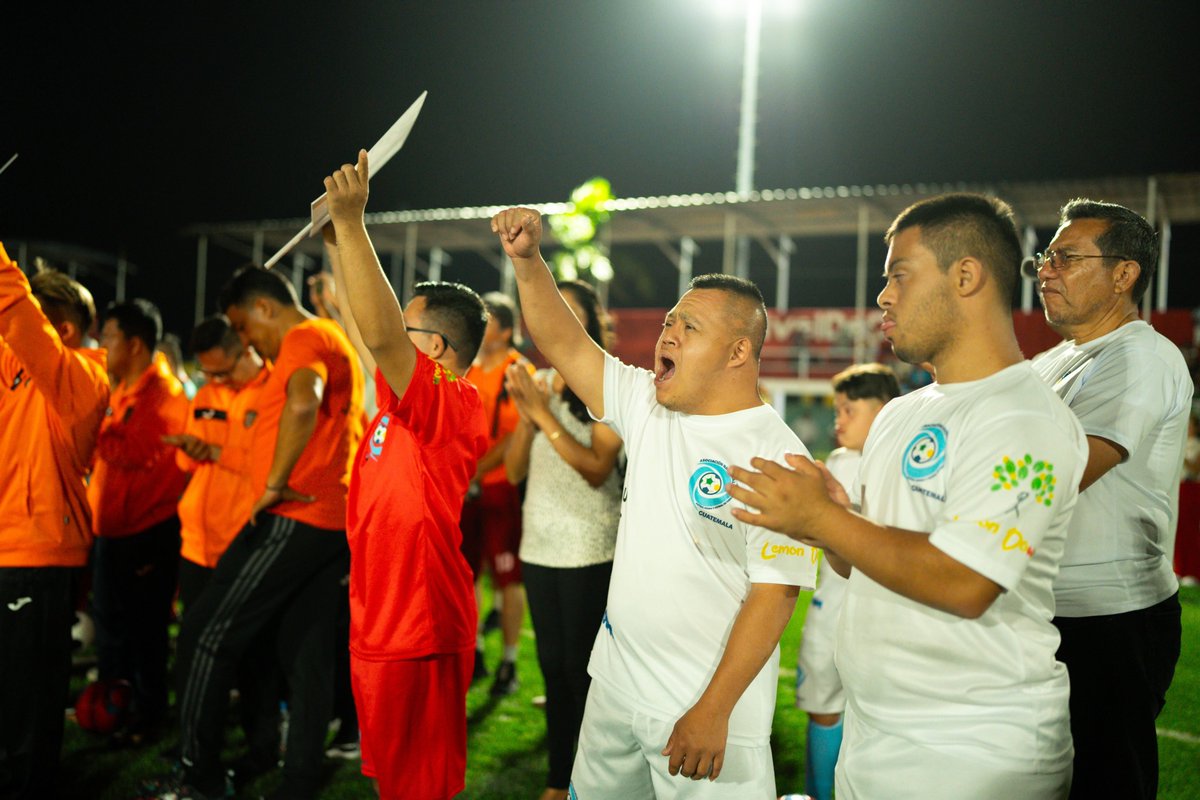 cancun_fc's tweet photo. Siempre honrados de sumar a esta causa #FutDown Cancún.

¡Presentes en la inauguración del 5to Torneo Nacional!
Deseando el mejor de los éxitos y que gane el mejor 😎🥳

¡Gran ambiente el que vivimos ayer!

#MuchoMasQueFutbol https://t.co/6jDR1sOYuh
