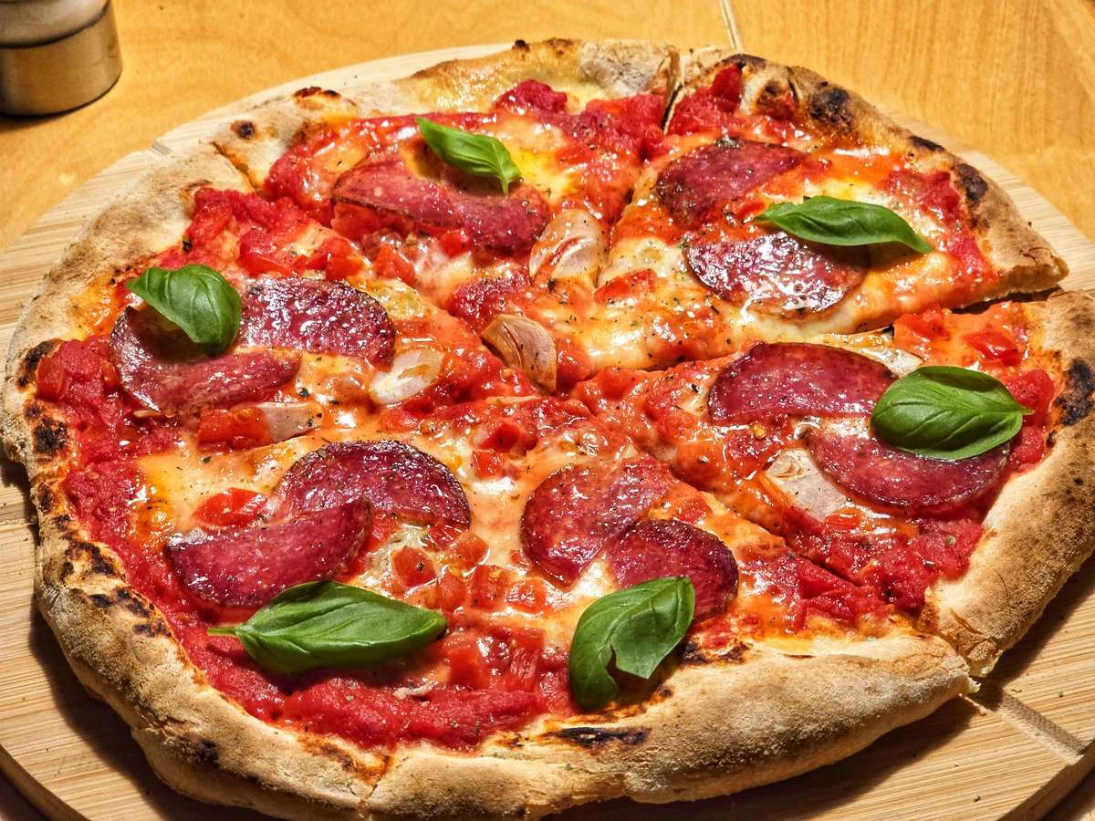 Tom Tomson tweet media