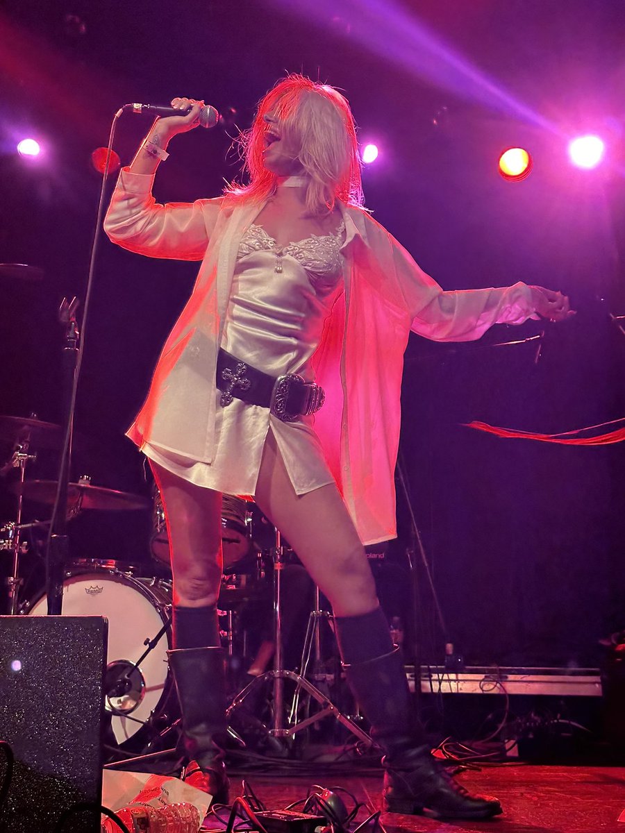 Jen ⚡️ (@thegnrgiirl) on Twitter photo Yeah seeing Duff was cool and all the other night at the El Rey but I couldn’t possibly forget about his opener. You ATE <a href="/GraceMcKagan/">Grace McKagan</a>, what a fun set! Keep it up! Yeah seeing Duff was cool and all the other night at the El Rey but I couldn’t possibly forget about his opener. You ATE <a href="/GraceMcKagan/">Grace McKagan</a>, what a fun set! Keep it up!
