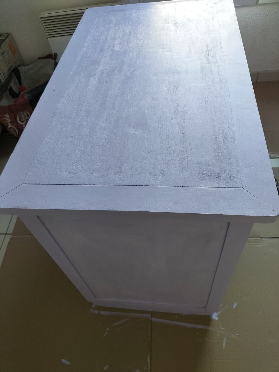 TheAutisticBox's tweet image. De ça... À ça, couche 1. Poncer c&apos;est chiant, peindre c&apos;est marrant.