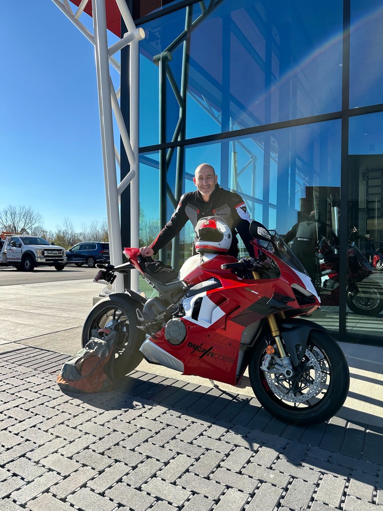 RahalDucati's tweet image. 🏁🔥 Congrats to Dib on his new Ducati Panigale V4 R! 🔥🏁 Welcome to the Rahal Ducati family—let the adventures begin! 🏍️💨
Ready to join? Stop by today—we’re open until 4pm!
📍 10850 Creek Way, Zionsville, IN
📞 (317) 350-2030
#DucatiPanigale #NewBikeDay #RideDucati