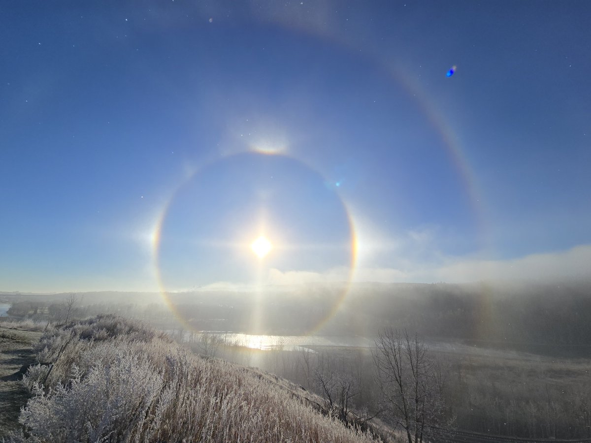 Complex atmospheric optics in the fog? I'm 100% calling this a Fog Dog!