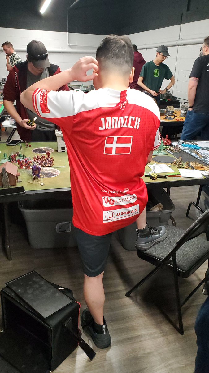 Coach Carl channeling his inner <a href="/mrteige/">Jannick Teige</a> Look at that power stance!!