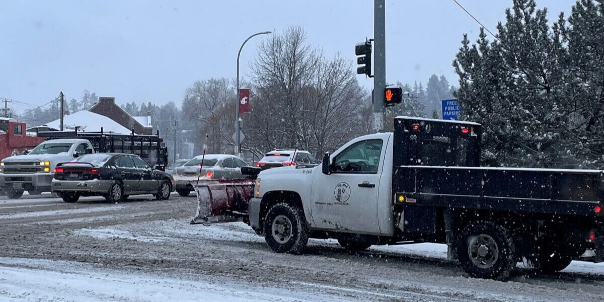 City_of_Pullman's tweet photo. ❄️ WINTER IS COMING❄️
Snow and below-freezing temps are in the forecast! Learn about the City of Pullman's snow control plan here: https://t.co/etfjQipBwD
#pullmanwa #pullmanwashington #winterweather #snowstorm #pnwwinter https://t.co/9DVUBU2No7