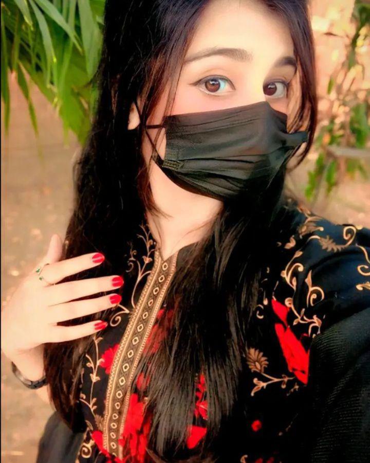ItxUrwa7's tweet photo. *کتنے نکمے ہیں نا میرے سسرال والے*🫢🫢🤣🤣 
*جو آج تک مجھے ڈھونڈ نہیں پائے 😒😂😂😂🙈*

                    #funwithme https://t.co/qWrkMSorDK