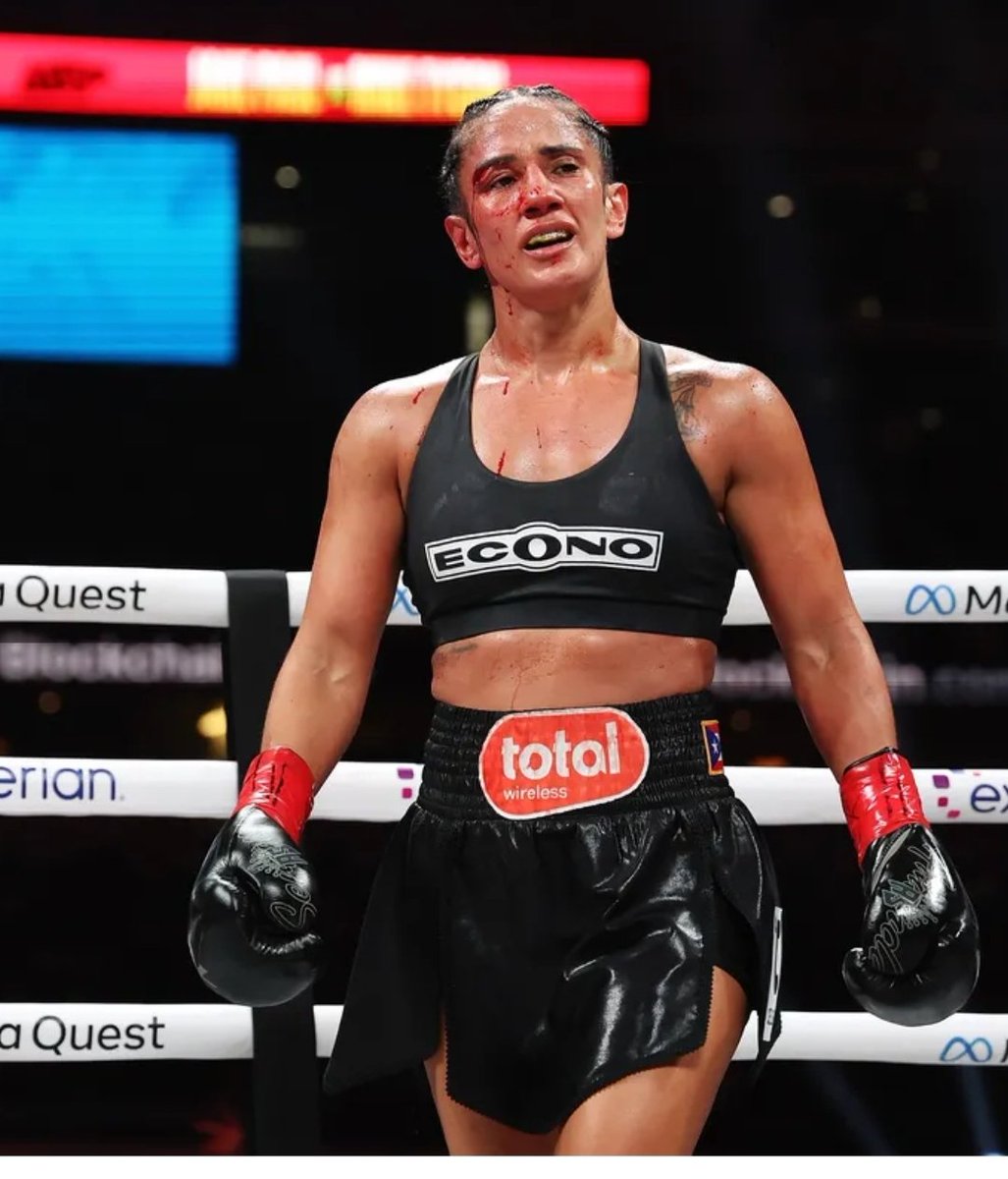 ffavors's tweet photo. @Serranosisters ...YOU, I say again YOU WON that fight last night Girl! Your match was the highlight of all the cards presented last night. You exhibited class grace and dignity despite the robbery 👍🏽 https://t.co/Em4jCTPbYO