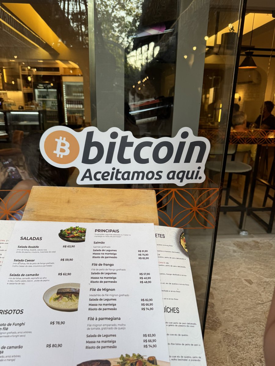 _caiqueziin's tweet photo. Vi bastante lugar que aceita Bitcoin aqui em Jeri, embora não tenha coragem de gastar, é muito legal ver isso acontecendo.
@BitcoinBeachBR
#jericocoara #bitcoinbeach https://t.co/3BWHx47SGu