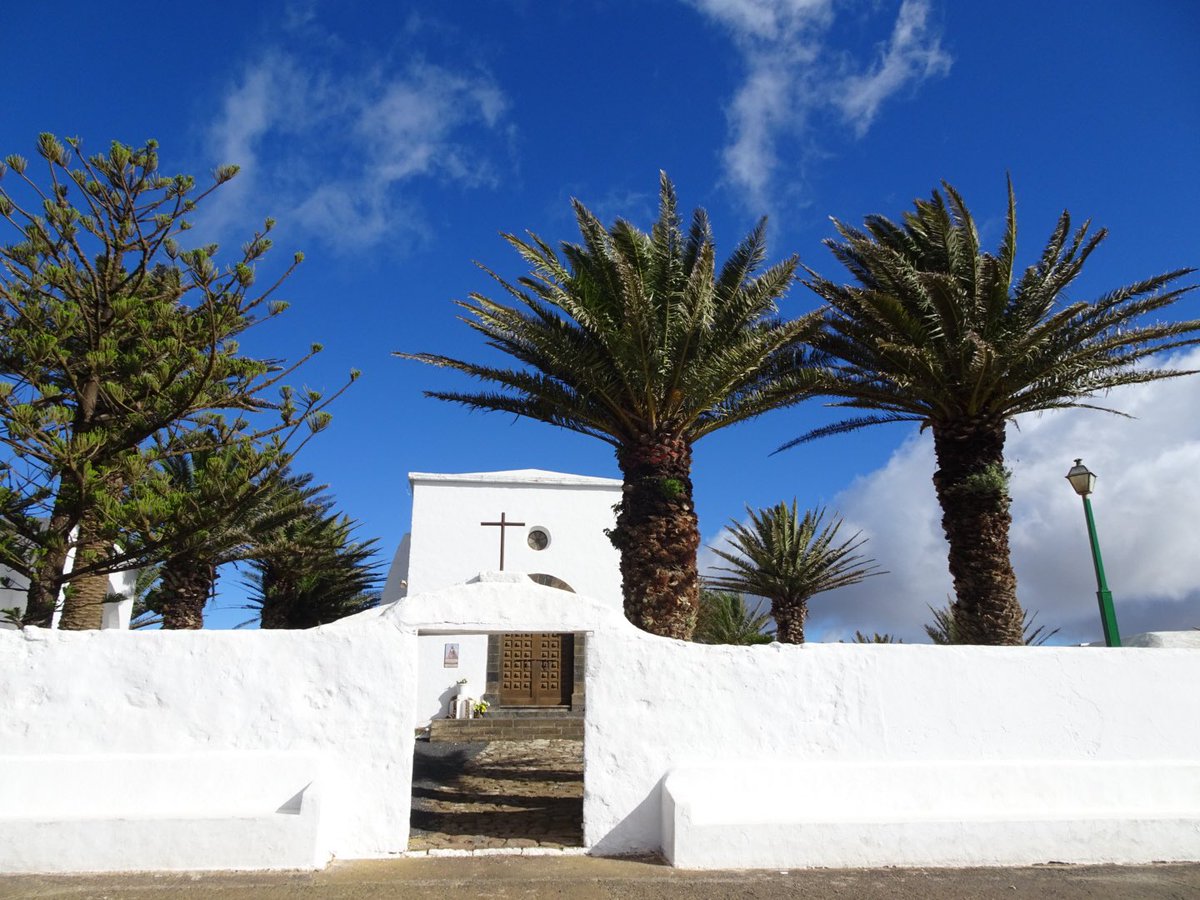 The Ermita de las Nieves #Lanzarote today. Surrounded by interesting botany and sweeping views.