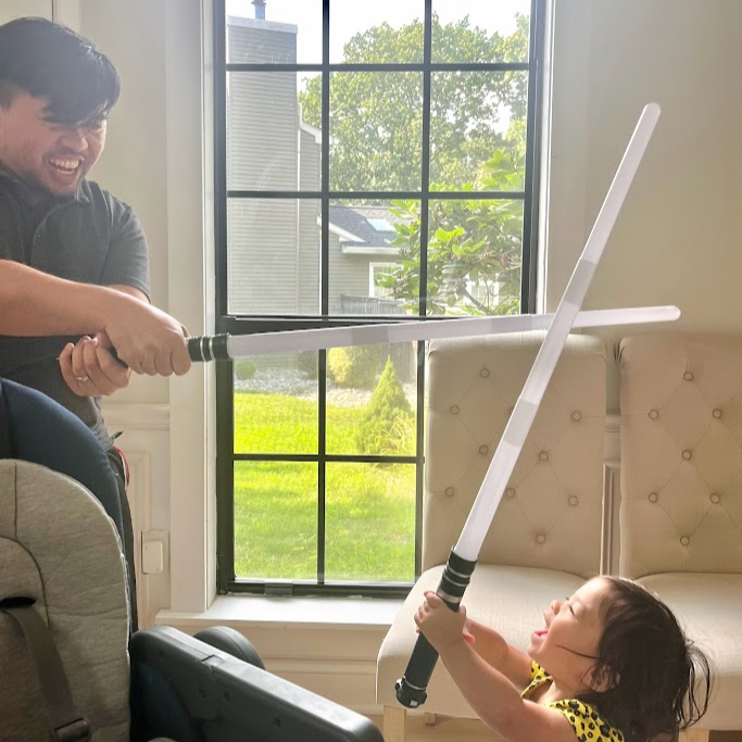 HamamatsuPhoton's tweet photo. #AskTheEngineer– Dino Butron is one of Hamamatsu’s Applications Engineers, specializing in point detectors & signal-to-noise simulations.
#FunFact – He enjoys spending time with his wife and daughter and working on home improvement projects.
Dino’s Q&As: https://t.co/jDw2lkq8qe https://t.co/EHvktEWTIr
